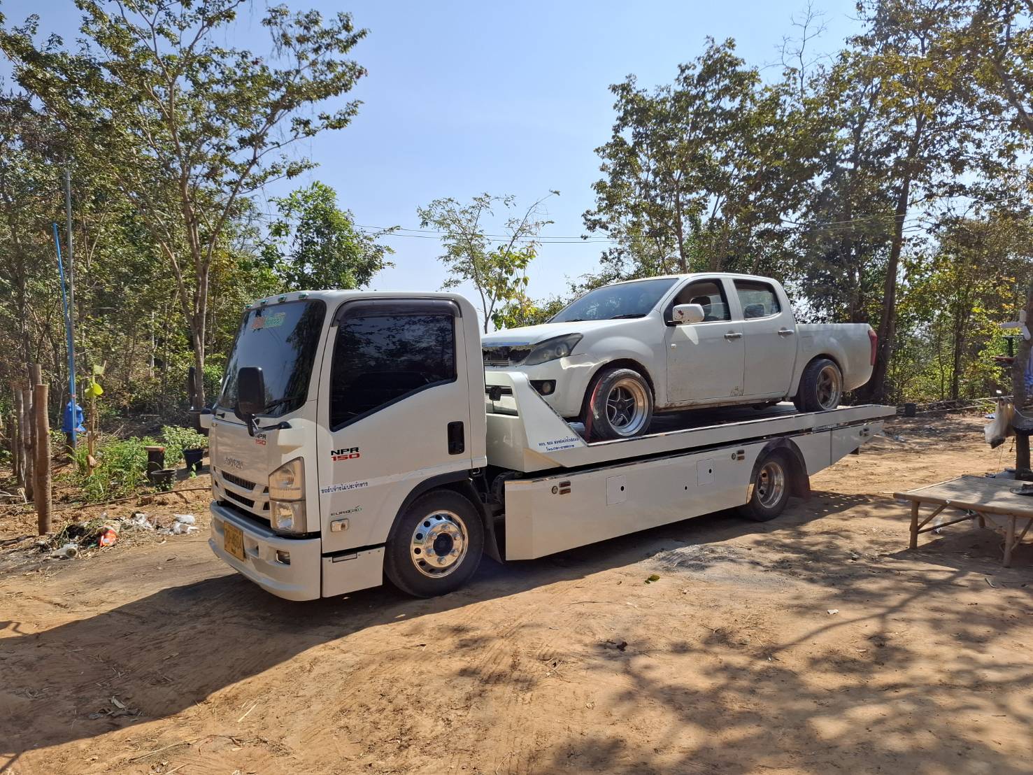 อีซูซุ ออนิว 4 ประตู สี่แยกโรงต้ม ➤ อ.คอนสวรรค์ ชัยภูมิ