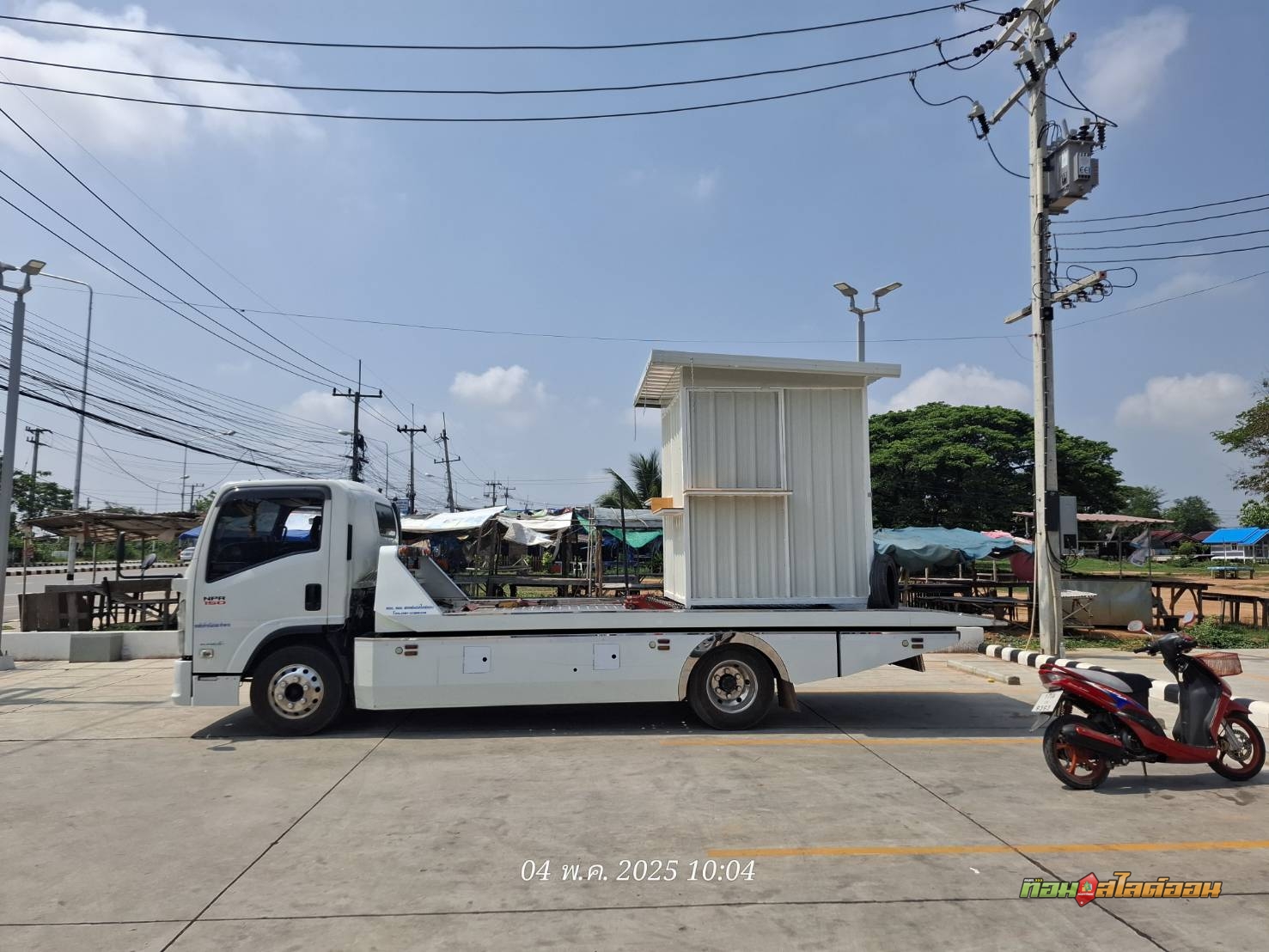 ซุ้มขายน้ำหวาน เซเว่นสี่แยกช่อระกา  ➤ บ้านลูกค้า