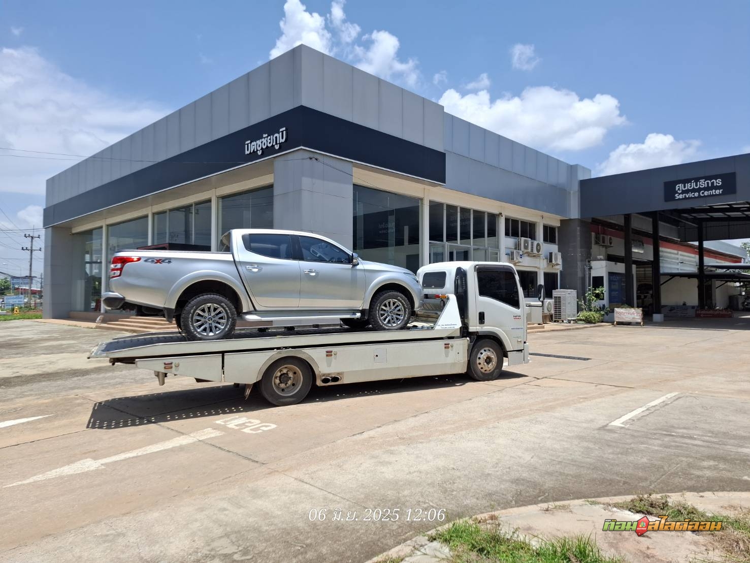 มิตซูบิชิ ไทรทัน โรงเรียนสตรีชัยภูมิ ➤ ศูนย์มิตซูบิชิชัยภูมิ