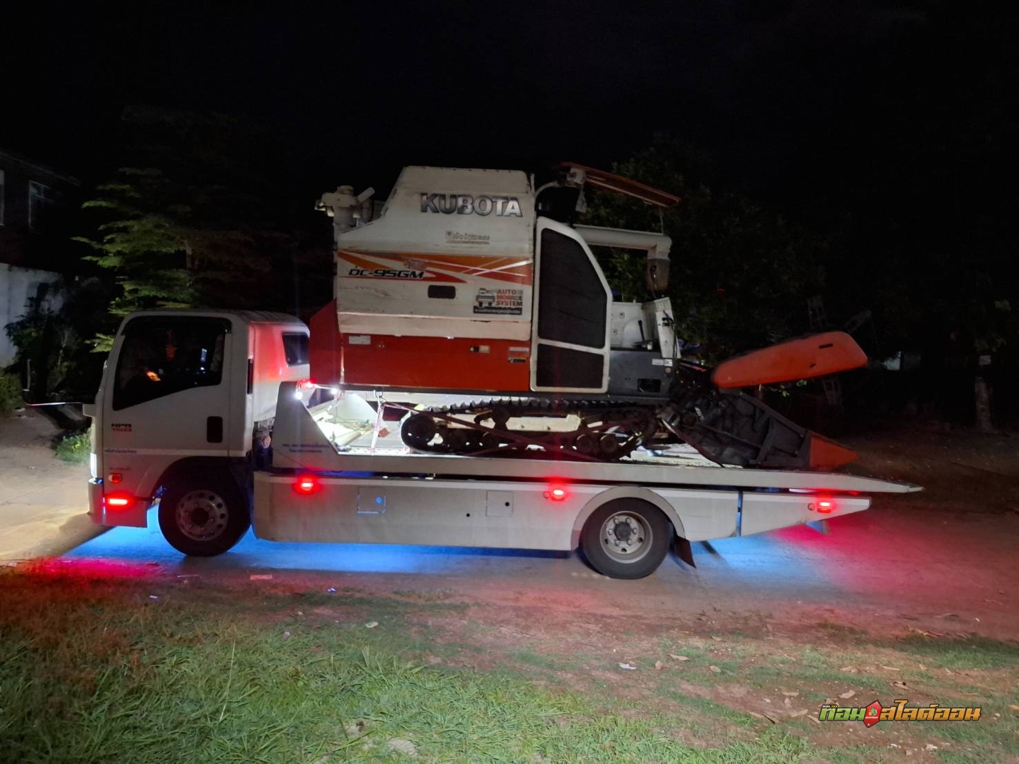 รถเกี่ยวข้าว KUBOTA DC-95GM อ.คอนสวรรค์ ➤ อ.สว่างแดนดิน สกลนคร